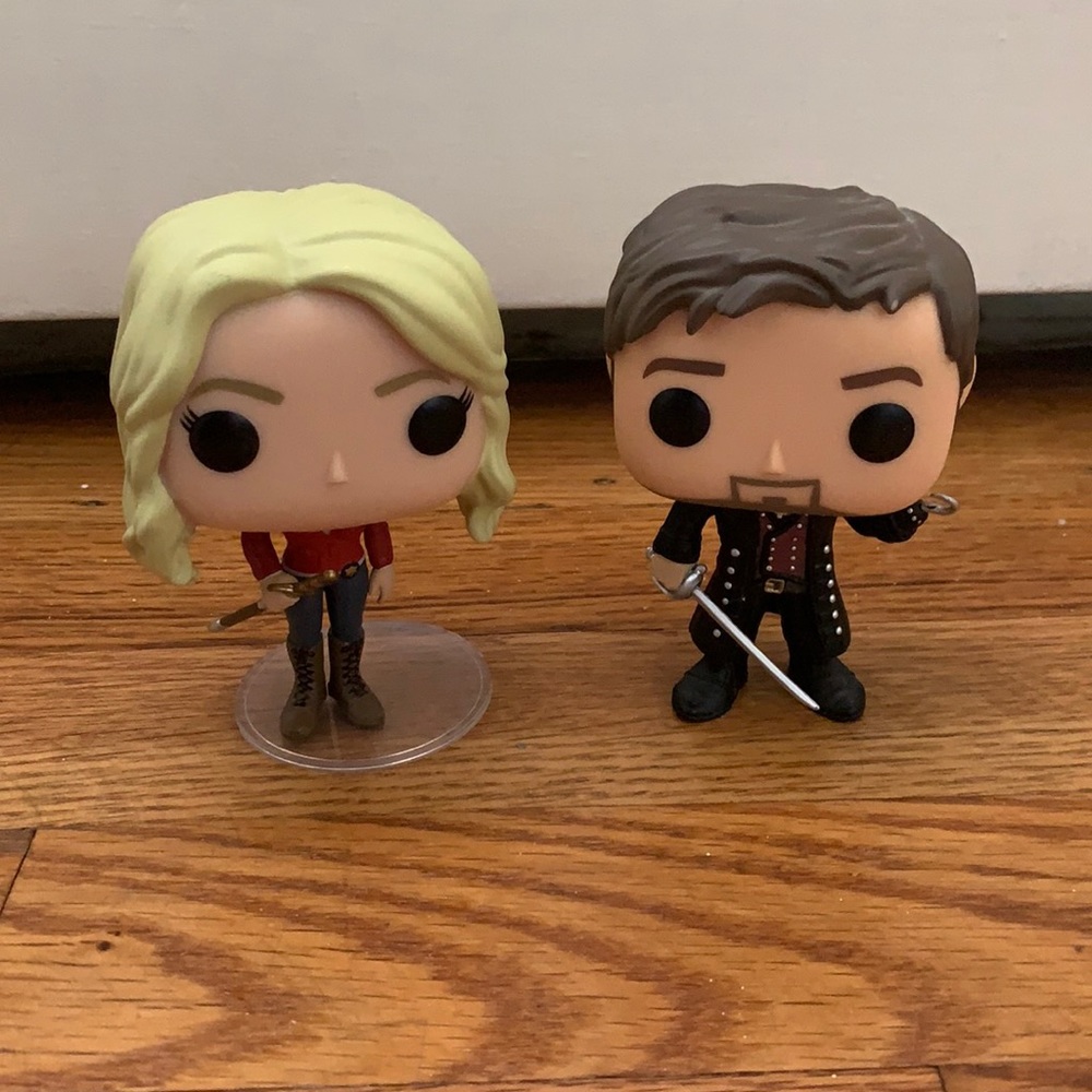 Funko Pop! Once Upon A Time: Emma Swan and Hook